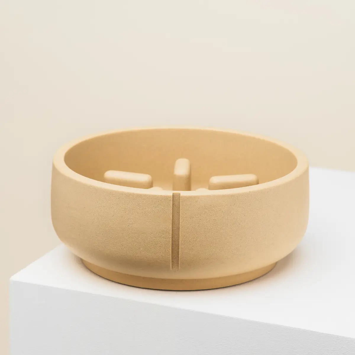 gamelle anti glouton pour chien jaune avec obstacles ralentisseurs - Améliore la digestion et réduit ballonnements - CasualPets